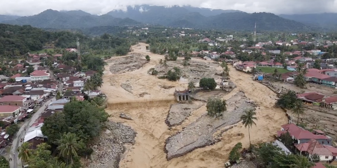 Menjadi Insan Tangguh Bencana