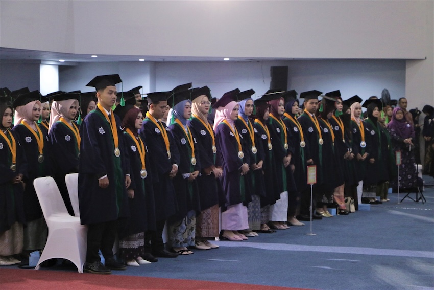 Wisuda 317 Sarjana, Rektor UM Bandung Kutip Pesan Nabi
